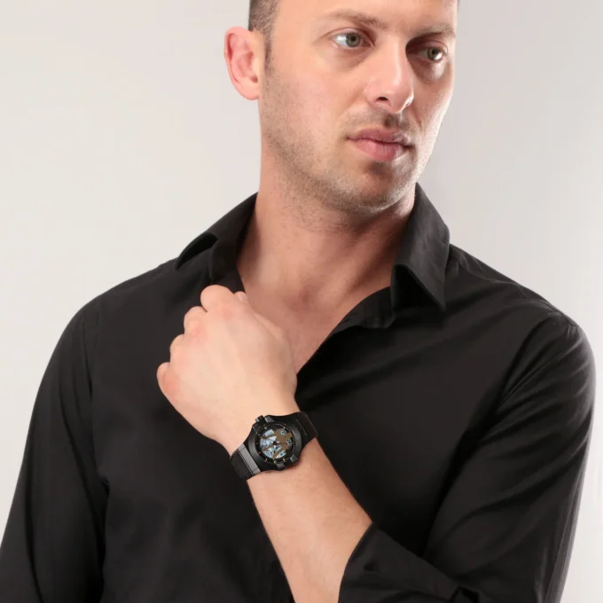 Montre de luxe MASERATI - Homme - Chronographe, Étanche, Bracelet cuir, Mouvement quartz - Acier inoxydable - Noir - R8821108051