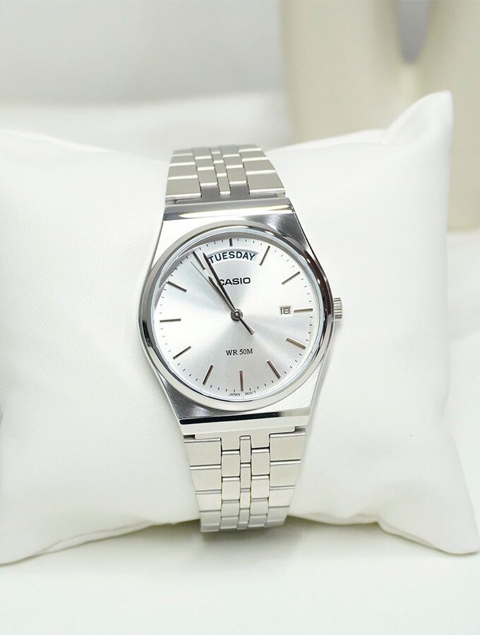 Montre Homme Casio MTP-B146D-7AVDF – Acier inoxydable, 40,8 mm, Bracelet acier, Résistante 50m, Affichage jour/date, Précision ±20s/mois, Verre minéral, 3 ans autonomie