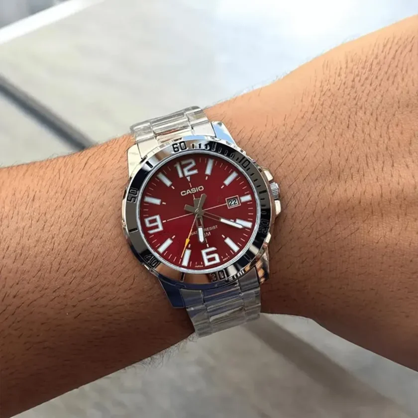 montre homme casio acier inoxydable, Étanche 50m, dateur, précision ±20s/mois, bracelet métal argenté 49x45x10,3mm 118g mtp vd01d 4bvudf