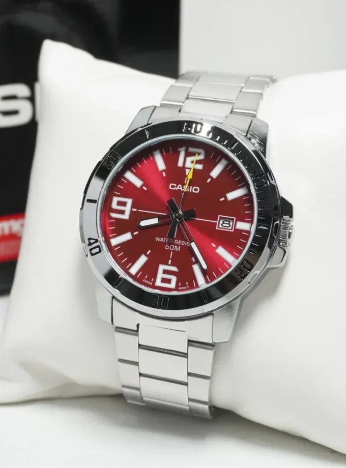 Montre Homme Casio - Acier Inoxydable, Étanche 50m, Dateur, Précision ±20s/mois, Bracelet Métal - Argenté - 49x45x10,3mm - 118g - MTP-VD01D-4BVUDF