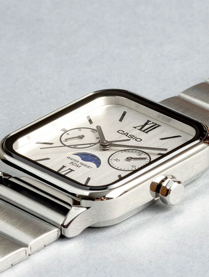 Montre Casio MTP-M305D-7A2VDF Homme - Phase Lunaire, Chronographe, Résistance 50m, Autonomie 3 ans - Acier Inoxydable - Argent - MTP-M305D-7A2VDF