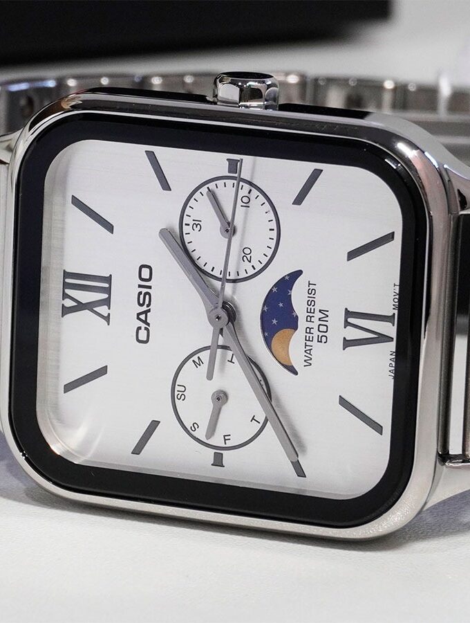 Montre Casio MTP-M305D-7A2VDF Homme - Phase Lunaire, Chronographe, Résistance 50m, Autonomie 3 ans - Acier Inoxydable - Argent - MTP-M305D-7A2VDF