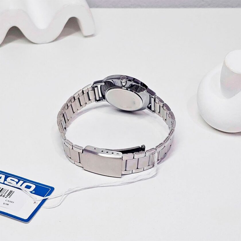 montre casio femme analogique, chronométrage, résistante à leau, autonomie 3 ans bracelet acier inoxydable argent/rose ltp vt03d 4bdf