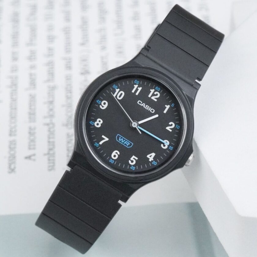 montre casio lq 24b 1bdf femme analogique, Étanche, bracelet résine bio boîtier 36.1 × 31.5 mm résine noir autonomie 3 ans lq 24b 1bdf