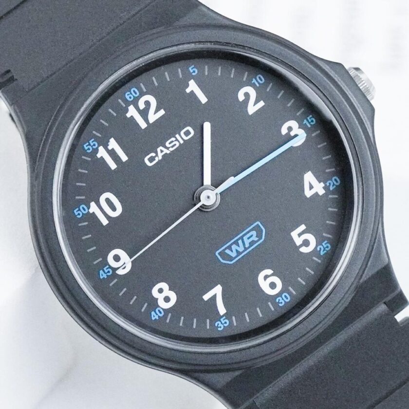 montre casio lq 24b 1bdf femme analogique, Étanche, bracelet résine bio boîtier 36.1 × 31.5 mm résine noir autonomie 3 ans lq 24b 1bdf