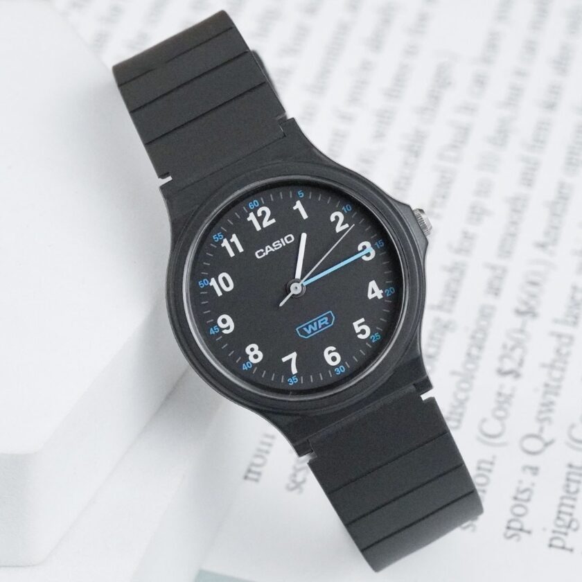 montre casio lq 24b 1bdf femme analogique, Étanche, bracelet résine bio boîtier 36.1 × 31.5 mm résine noir autonomie 3 ans lq 24b 1bdf