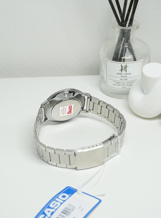 Montre analogique Casio Pour Homme, Minimaliste, Bracelet en Acier Gris, Cadran Gris Concave, 3 Aiguilles - MTP-VT04D-8EDF