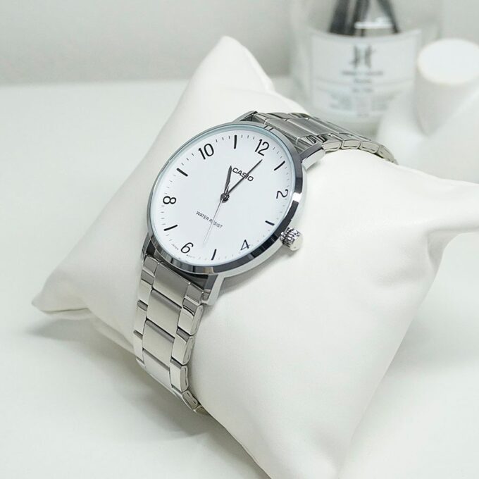 Montre Analogique Casio Pour Homme, Minimaliste, Bracelet en Acier, Cadran Blanc Concave, 3 Aiguilles - MTP-VT03D-7BDF