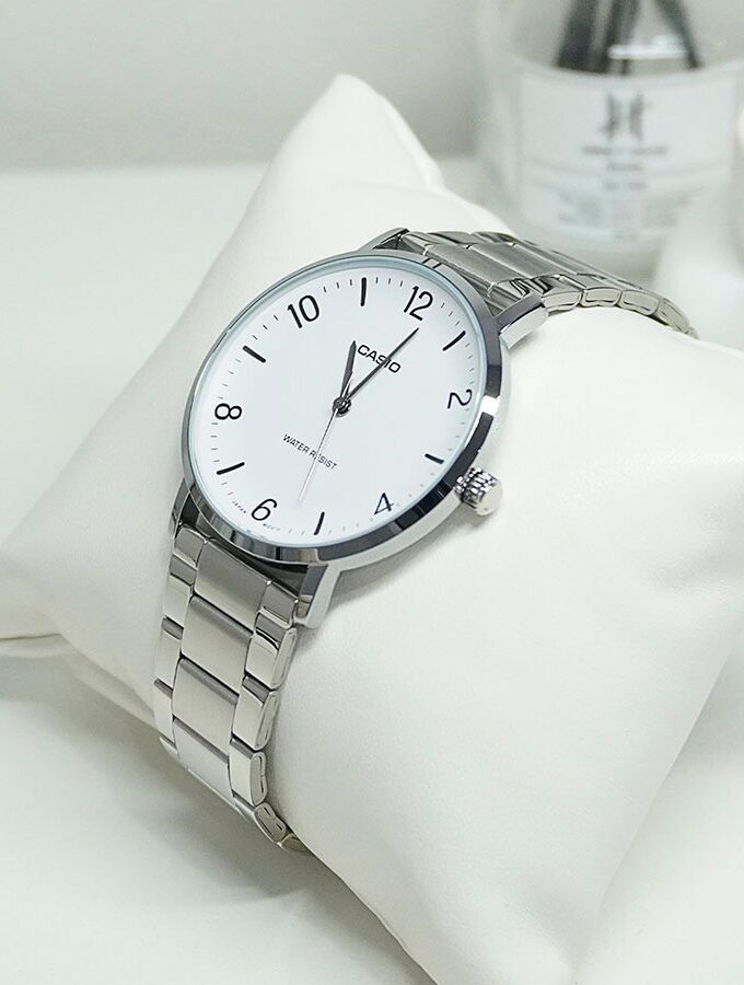 Montre Analogique Casio Pour Homme, Minimaliste, Bracelet en Acier, Cadran Blanc Concave, 3 Aiguilles - MTP-VT03D-7BDF