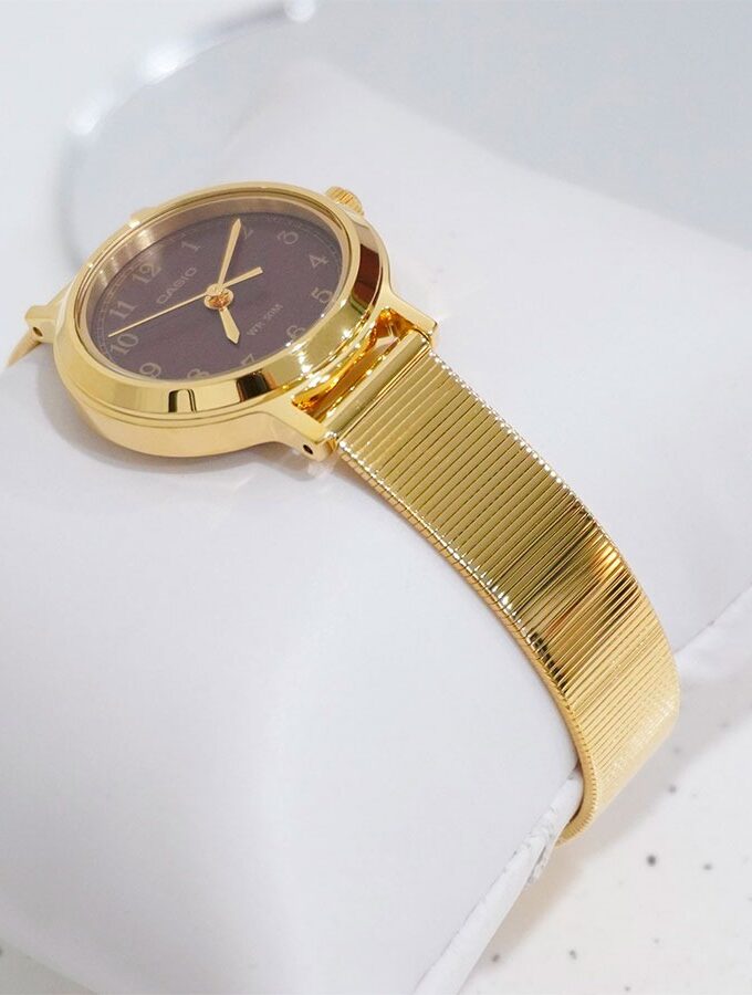 Montre femme Casio LTP-B170G-5BVDF acier inoxydable doré, cadran blanc, mouvement analogique, verre minéral, étanche 50m, bracelet doré, garantie 1 an