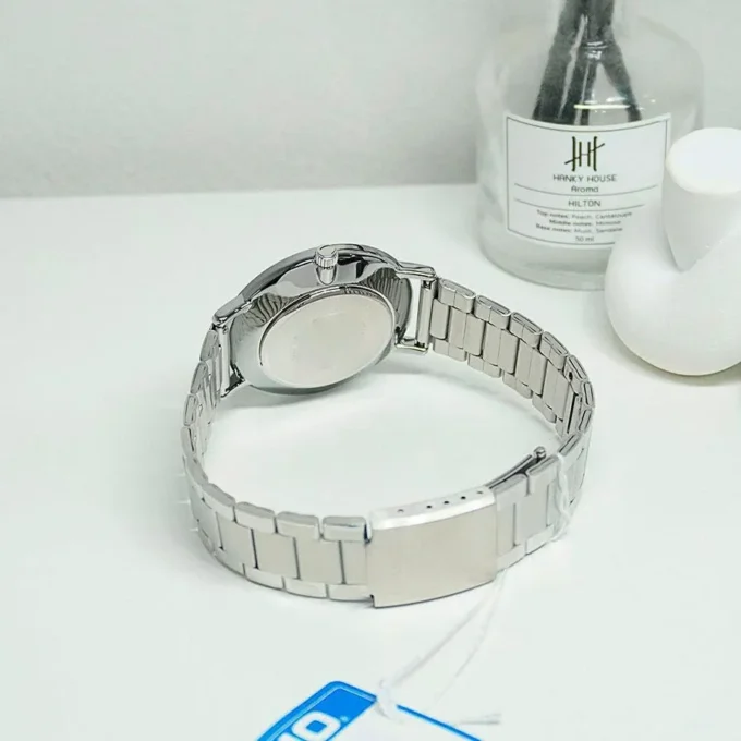 Montre Analogique Casio Pour Homme, Minimaliste, Bracelet en Acier Gris, Cadran Blanc Concave, 3 Aiguilles - MTP-VT04D-7EDF