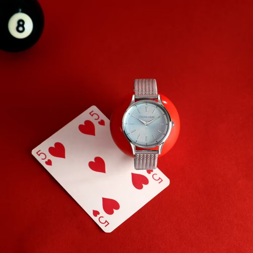 montre femme trussardi t star 34mm acier argent, bracelet métal, verre minéral, etanche 5 atm, garantie 2 ans – réf r2453152515