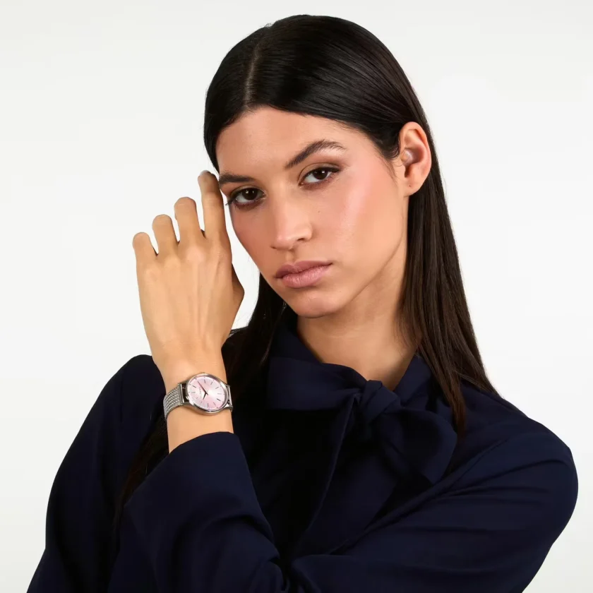 montre femme trussardi acier inoxydable, bracelet métal argent, Étanche, Élégante bracelet argent, cadran rose référence r2453152514