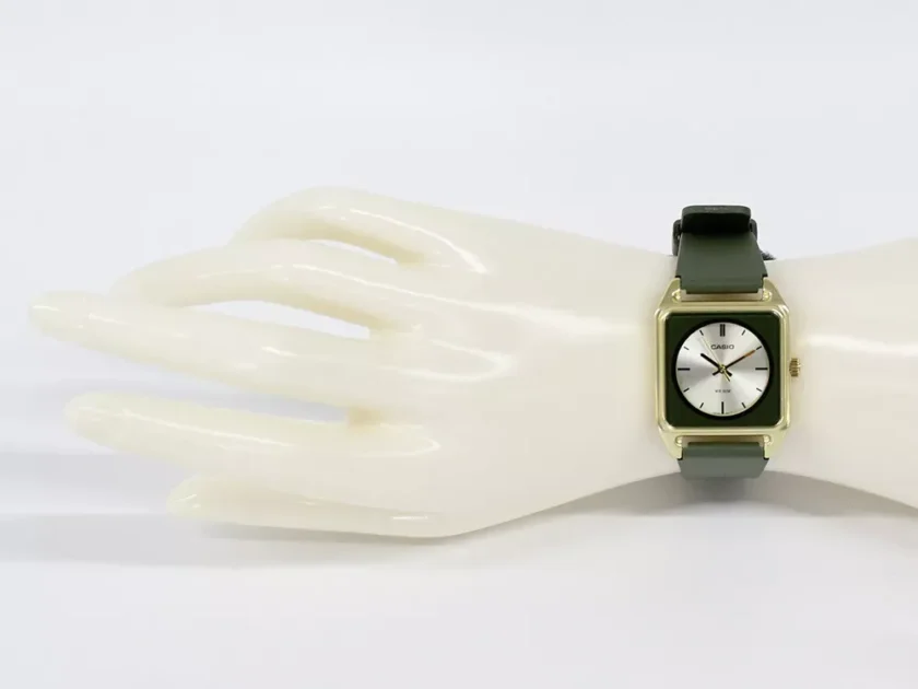 montre homme casio analogique, résine, aluminium, verre minéral, précision ±20s/mois, Étanche 50m, autonomie 3 ans vert mtp b170 3evdf