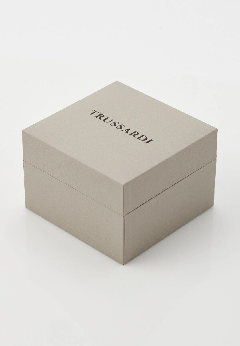 montre femme trussardi t star 34 mm acier argenté, bracelet métal argent et or rose, verre minéral, etanche 50 mètres, boucle déployante, garantie 2 ans r2453152511