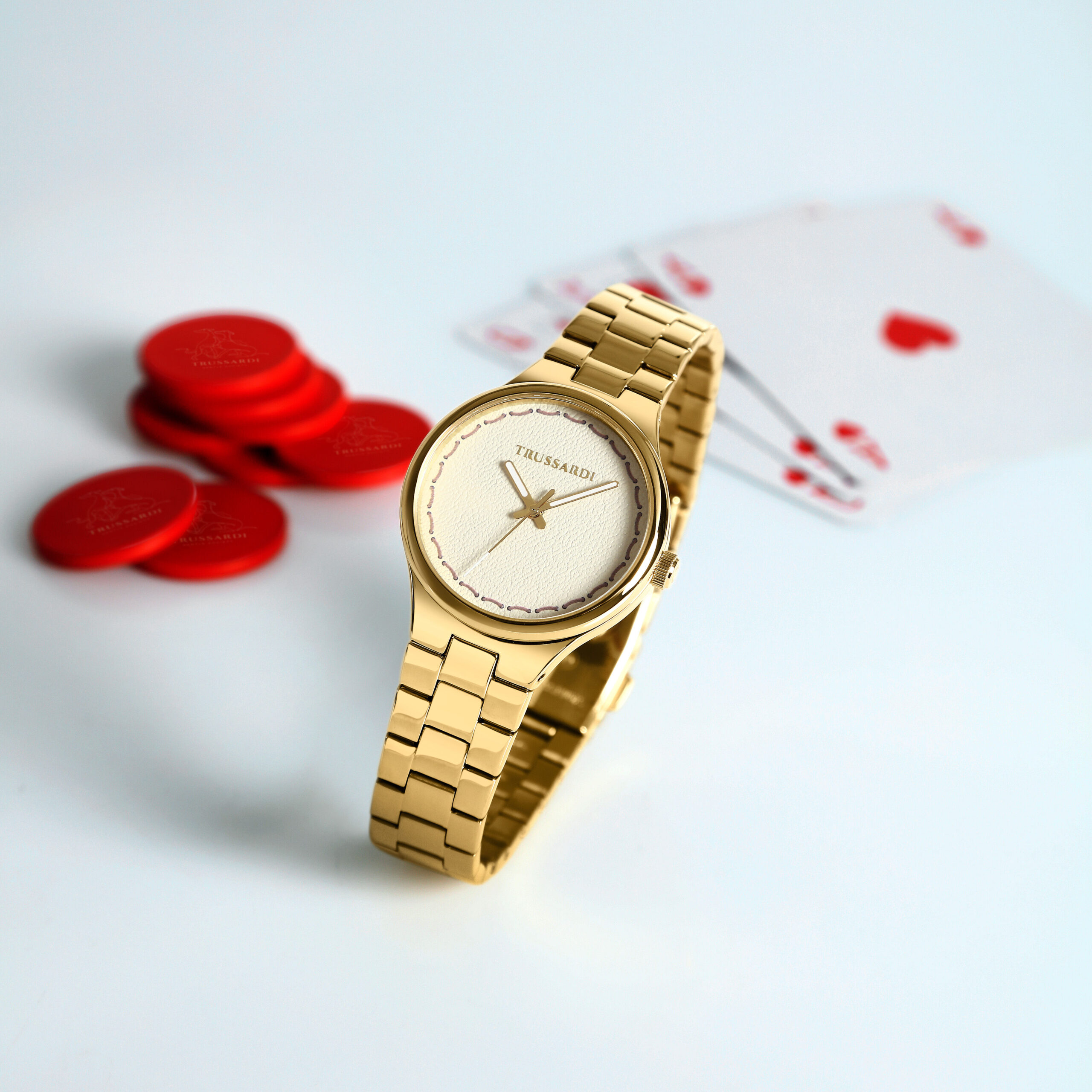 montre femme trussardi t essenza quartz acier bracelet acier fermoir caché cadran beige 32mm verre minéral Étanche 5atm réf. r2453172501