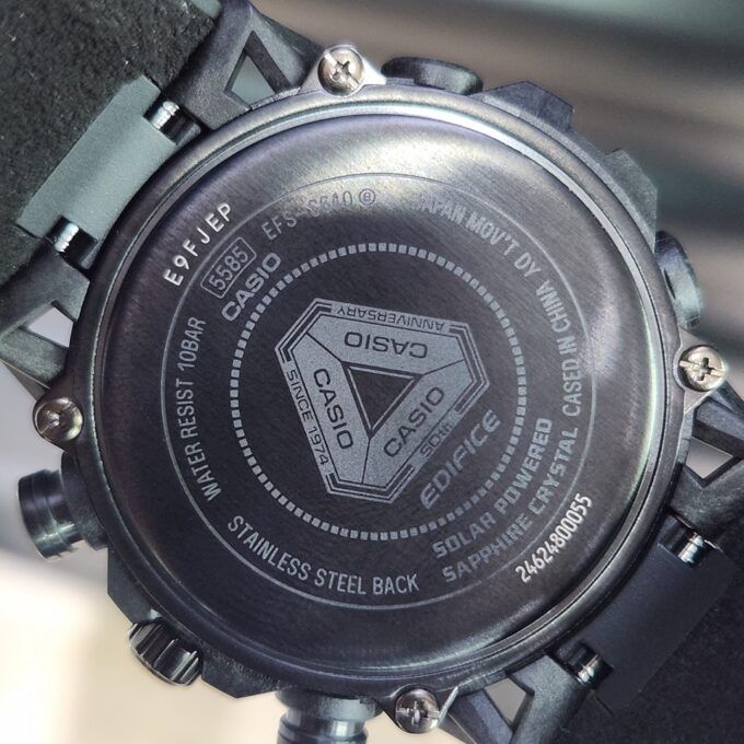 Montre Solaire Homme Casio EFS-S640ZE-1ADR – Chronographe Robuste, Boîtier Carbone/Acier/Aluminium, Verre Saphir Antireflet, Bracelet Alcantara, Etanche 100m