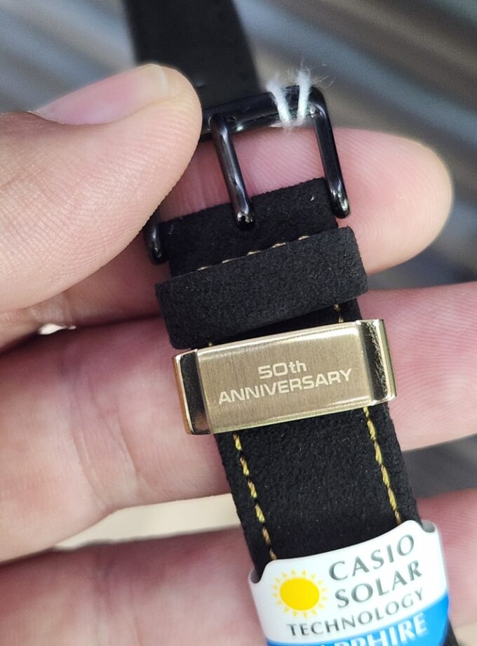 Montre Solaire Homme Casio EFS-S640ZE-1ADR – Chronographe Robuste, Boîtier Carbone/Acier/Aluminium, Verre Saphir Antireflet, Bracelet Alcantara, Etanche 100m