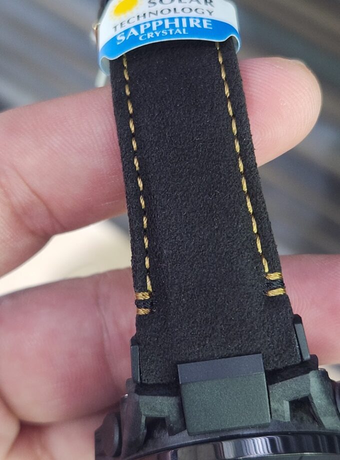 Montre Solaire Homme Casio EFS-S640ZE-1ADR – Chronographe Robuste, Boîtier Carbone/Acier/Aluminium, Verre Saphir Antireflet, Bracelet Alcantara, Etanche 100m