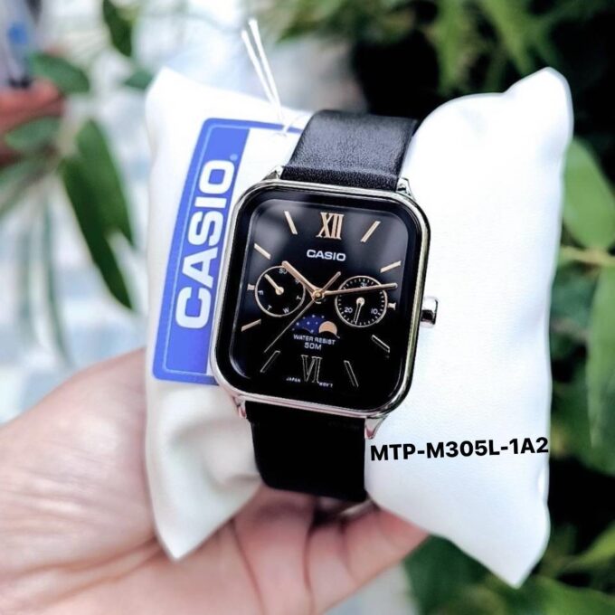 Montre Homme Analogique Casio MTP-M305L-1A2VDF – Phase de lune, Date, Bracelet cuir, Acier inoxydable, Noir, 50m étanche