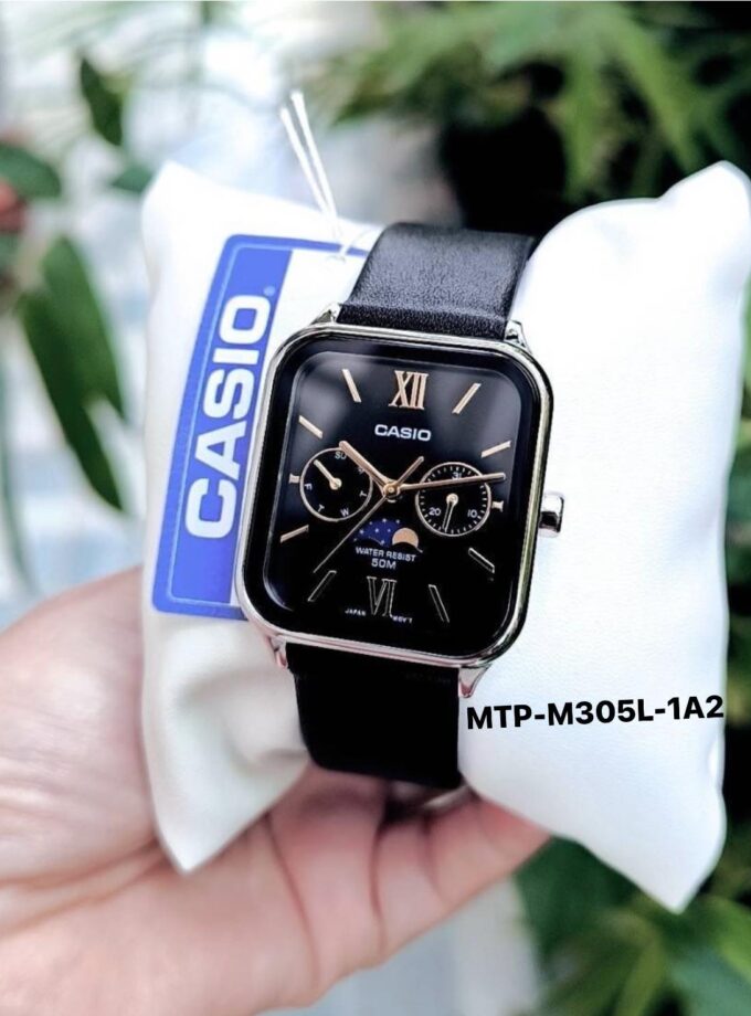 Montre Homme Analogique Casio MTP-M305L-1A2VDF – Phase de lune, Date, Bracelet cuir, Acier inoxydable, Noir, 50m étanche