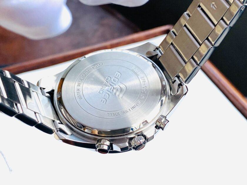 montre homme casio edifice classic efr 552d 2avudf – chronographe, acier inoxydable, cadran bleu, Étanchéité 10 bar, bracelet argent