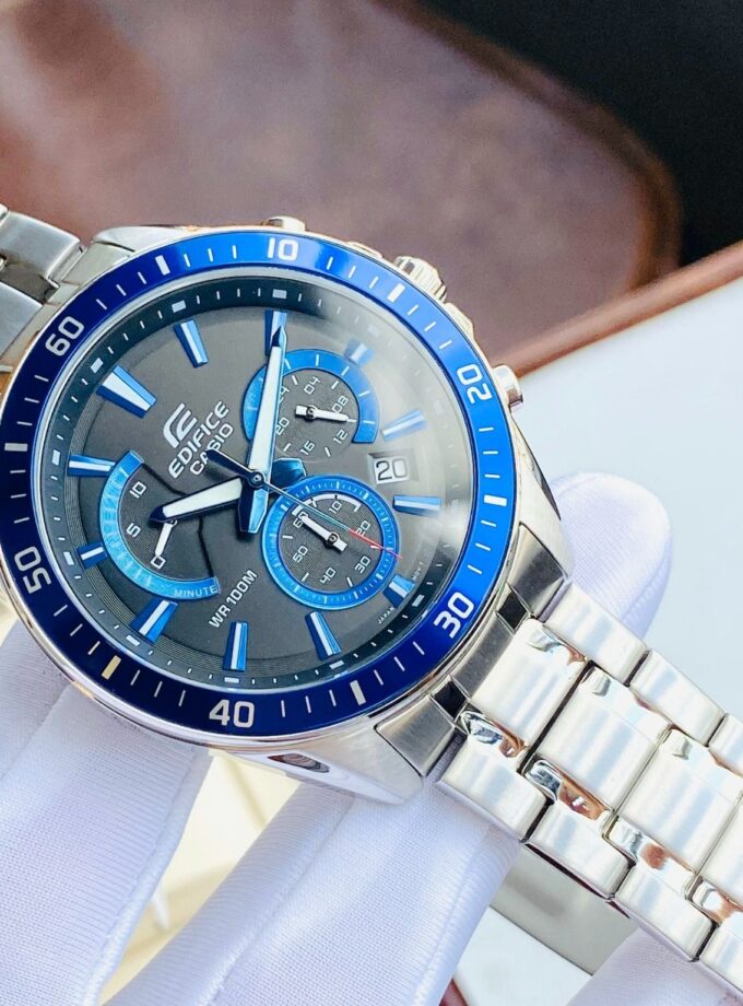 montre homme casio edifice classic efr 552d 2avudf – chronographe, acier inoxydable, cadran bleu, Étanchéité 10 bar, bracelet argent