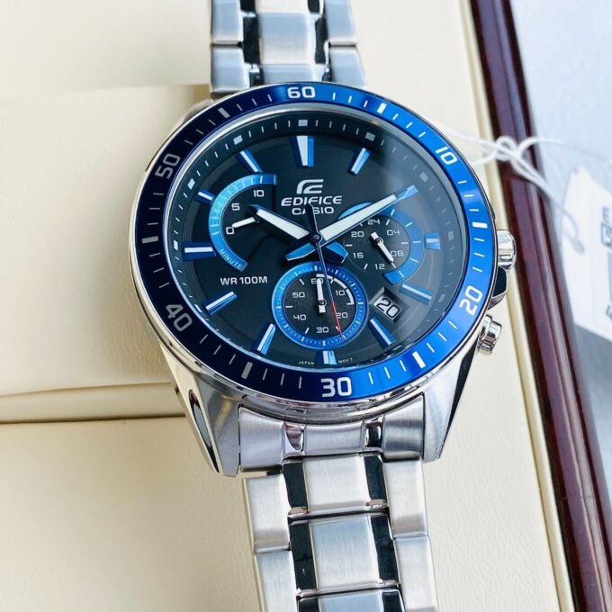 Montre homme Casio Edifice Classic EFR-552D-2AVUDF – Chronographe, Acier inoxydable, Cadran bleu, Étanchéité 10 Bar, Bracelet argent