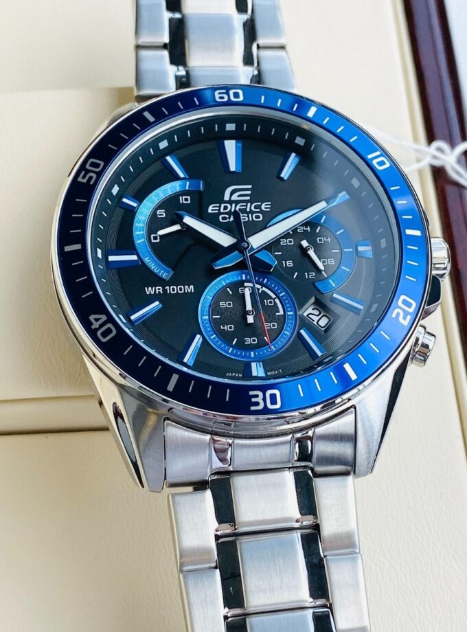 Montre homme Casio Edifice Classic EFR-552D-2AVUDF – Chronographe, Acier inoxydable, Cadran bleu, Étanchéité 10 Bar, Bracelet argent