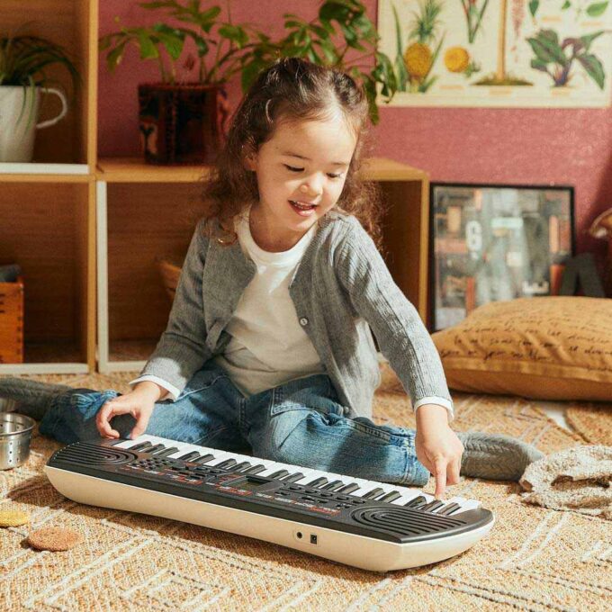 Piano Clavier arrangeur portable enfants 44 touches SA-81H2 – 100 sons, 50 rythmes, 10 chansons intégrées – Multicolore