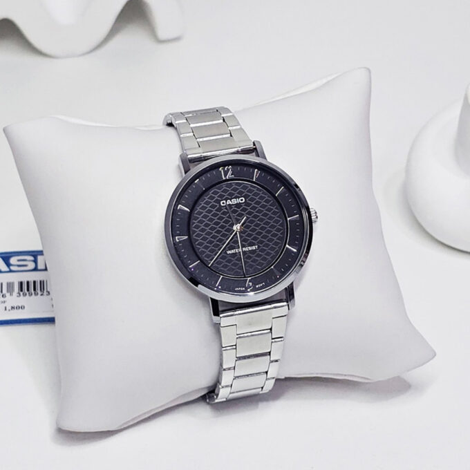 Montre Homme Casio LTP-VT04D-1ADF - Acier Inoxydable, Bracelet Métal, Résistante à l’Eau, Verre Minéral, Précision ±20s/mois, 40mm, Argenté