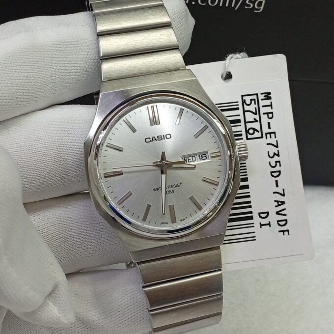 montre homme casio mtp e735d 7av acier inoxydable, cadran argenté, affichage jour/date, bracelet métal montres boutique aïwatch