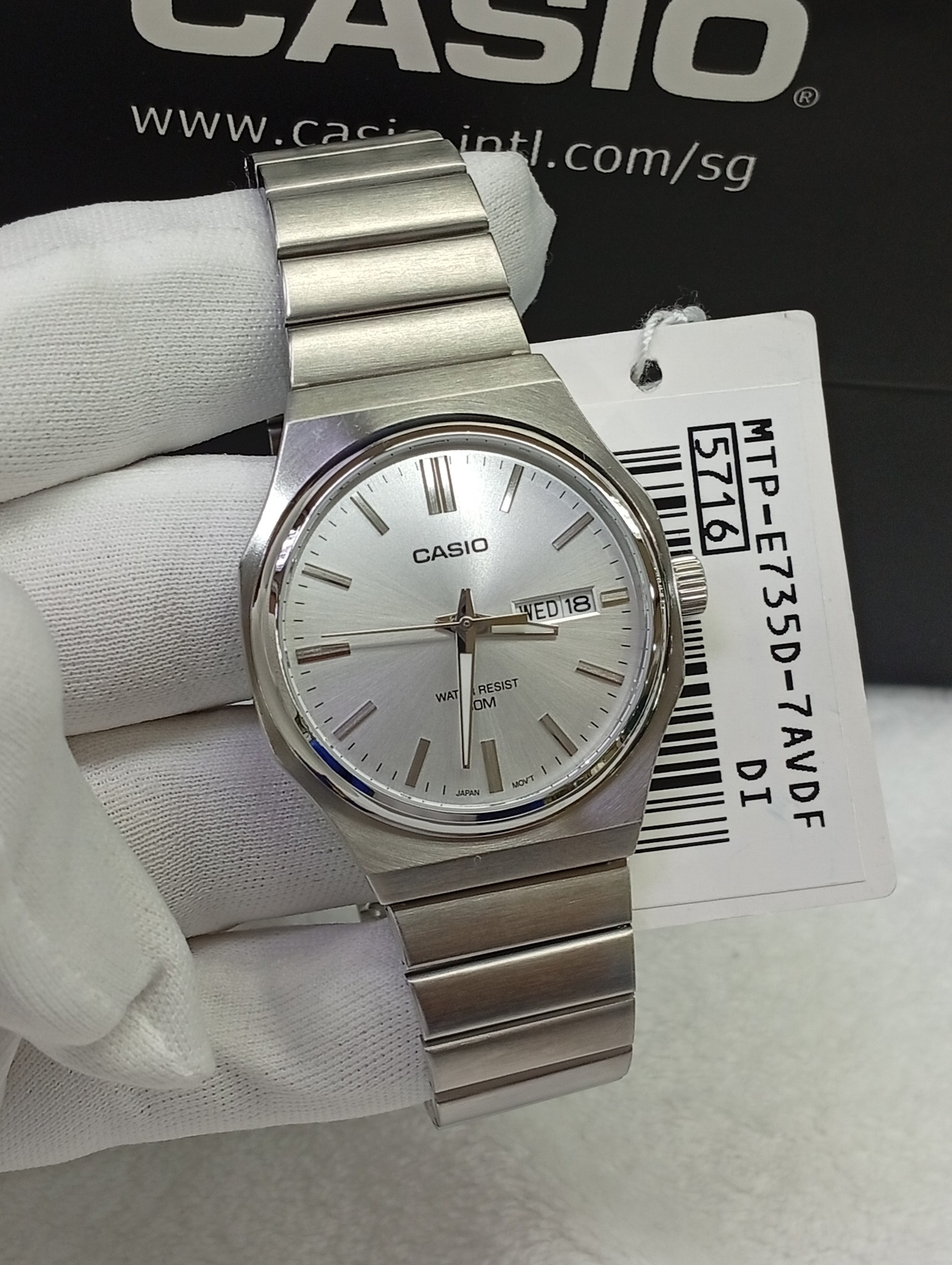 montre homme casio mtp e735d 7av acier inoxydable, cadran argenté, affichage jour/date, bracelet métal montres boutique aïwatch