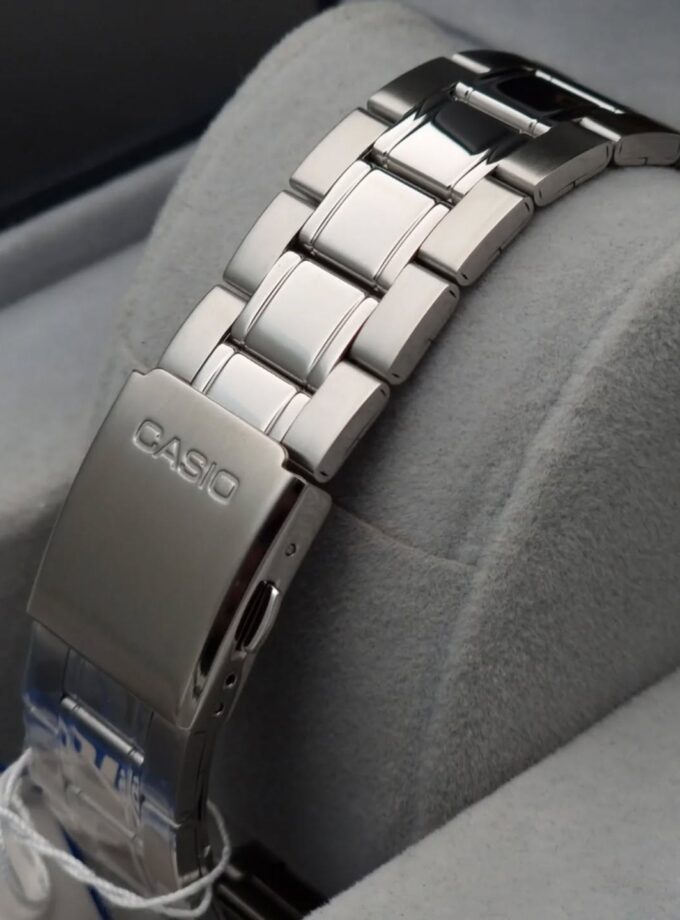 montre analogique casio homme – acier inoxydable, bracelet métal, Étanche, argent – mtd 135d 2avdf