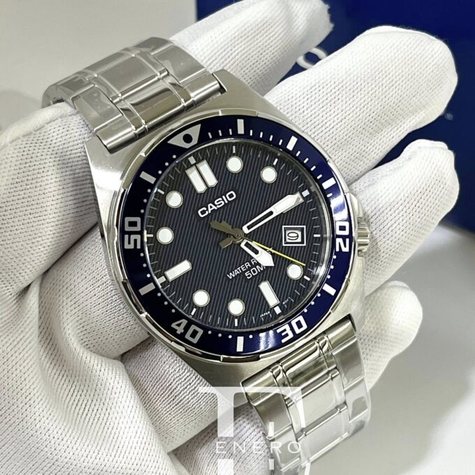 Montre Analogique Casio Homme – Acier Inoxydable, Bracelet Métal, Étanche, Argent – MTD-135D-2AVDF