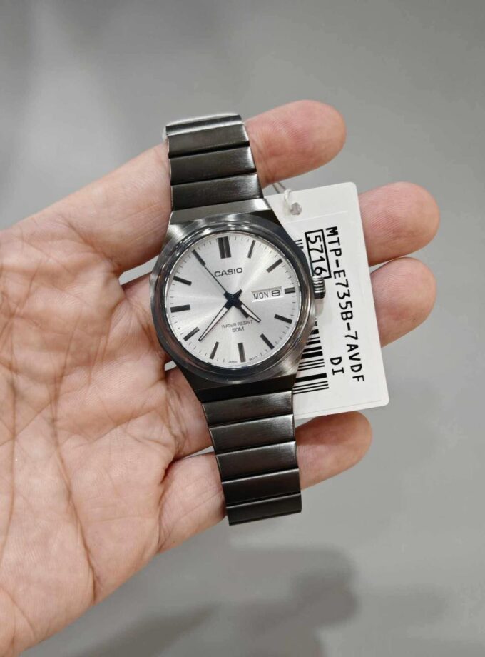 montre analogique homme casio enticer quartz, cadran argenté, acier inoxydable, etanche argent mtp e735b 7avdf