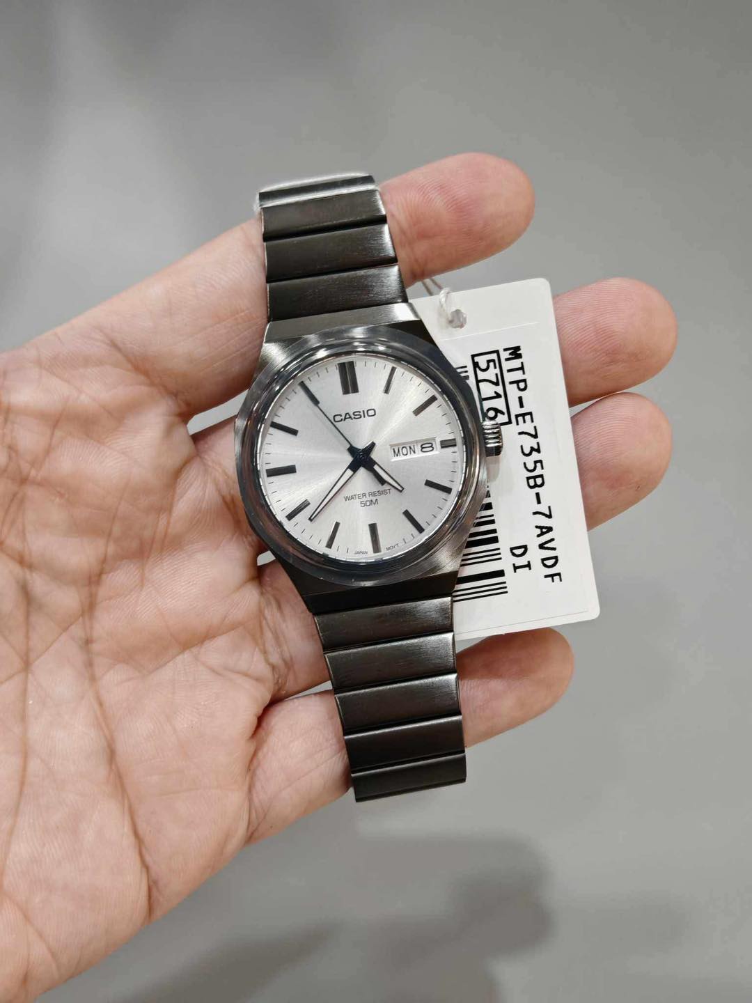 montre analogique homme casio enticer quartz, cadran argenté, acier inoxydable, etanche argent mtp e735b 7avdf