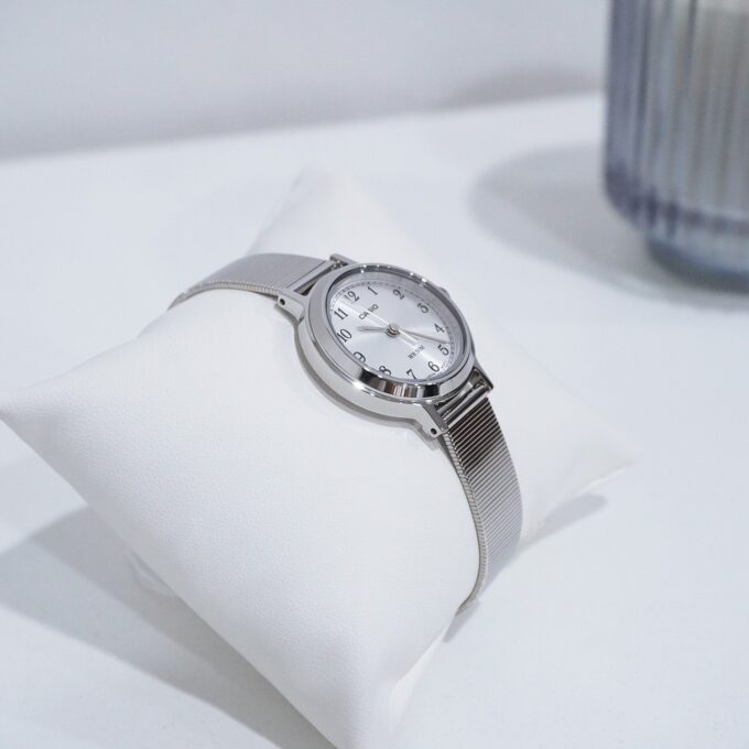 Montre Femme Casio LTP-B170D-7BVDF - Quartz, Boîtier Acier Inoxydable 35 mm, Verre Minéral, Etanche 5 ATM - Argent