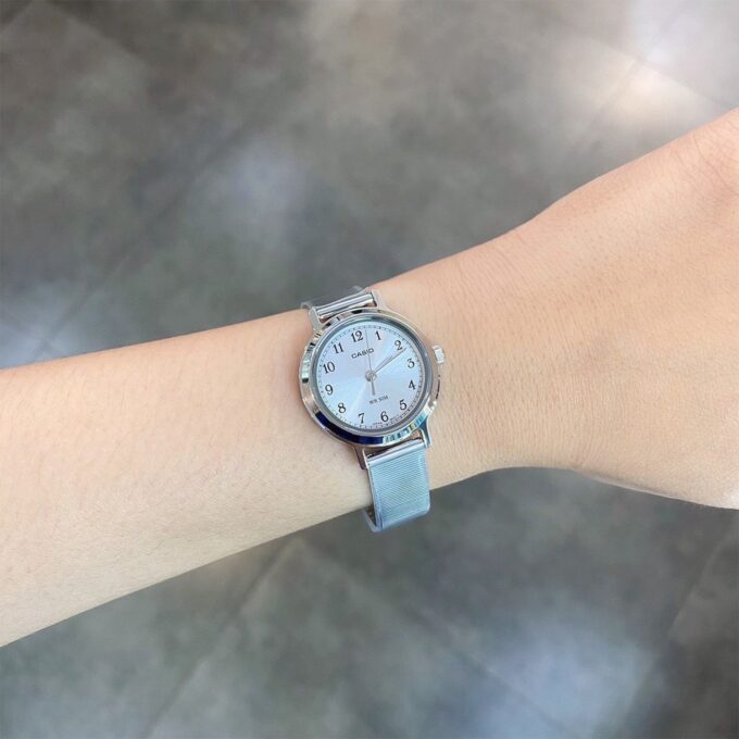 Montre Femme Casio LTP-B170D-7BVDF - Quartz, Boîtier Acier Inoxydable 35 mm, Verre Minéral, Etanche 5 ATM - Argent