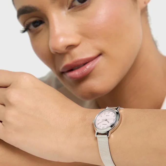 Montre Femme Casio LTP-B170D-7BVDF - Quartz, Boîtier Acier Inoxydable 35 mm, Verre Minéral, Etanche 5 ATM - Argent