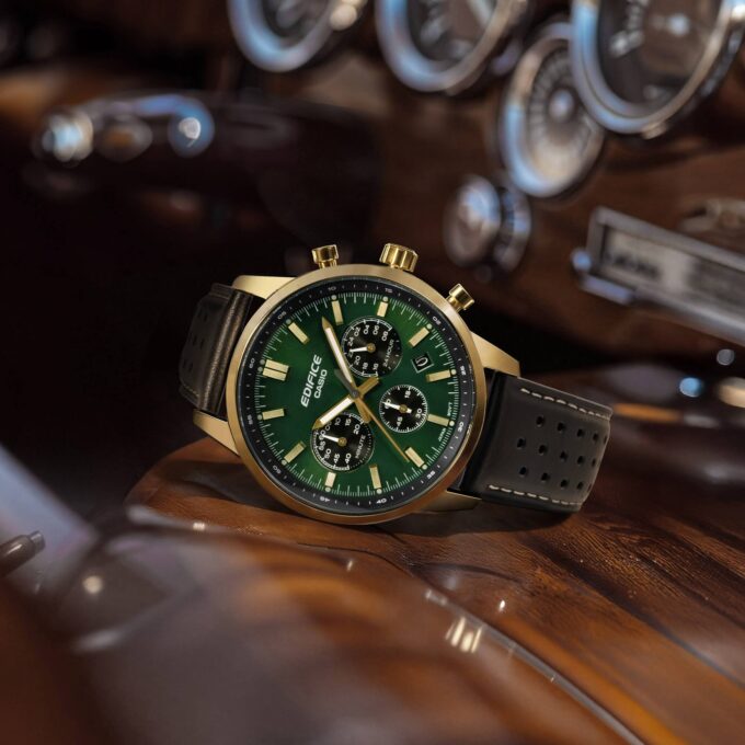 Montre homme EFR-575CL-3ADF Casio – Chronomètre, étanche 100m, boîtier acier inoxydable plaqué or, bracelet cuir, verre minéral sphérique – Vert – Référence EFR-575CL-3ADF