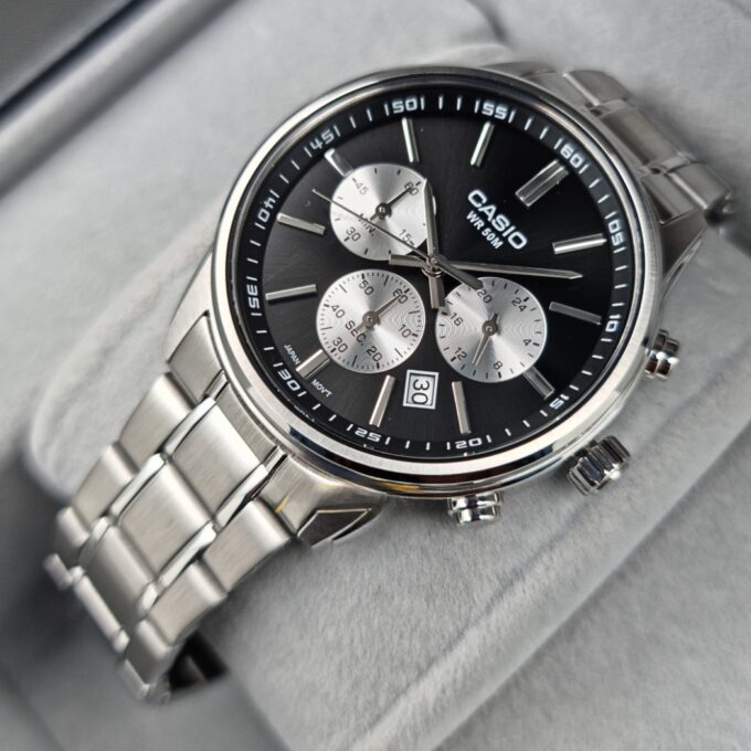 Montre Classique Homme Casio MTP-E515D-1AVDF – Acier Inoxydable, Bracelet Métal, Étanche, Design Élégant – Argenté – Chronographe - MTP-E515D-1AVDF