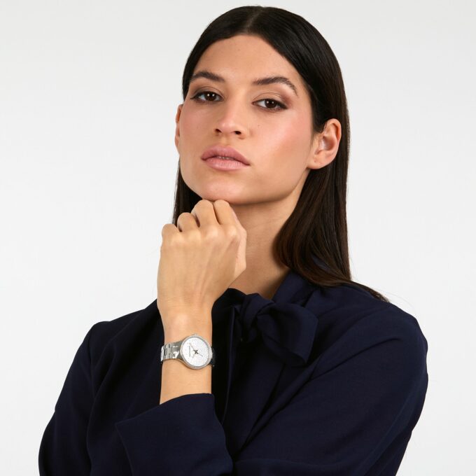 Montre Classique Femme Quartz TRUSSARDI R2453172504 – Acier Argent, Bracelet et Boîtier Acier, Verre Minéral, Résistante 5 ATM, Garantie 24 mois