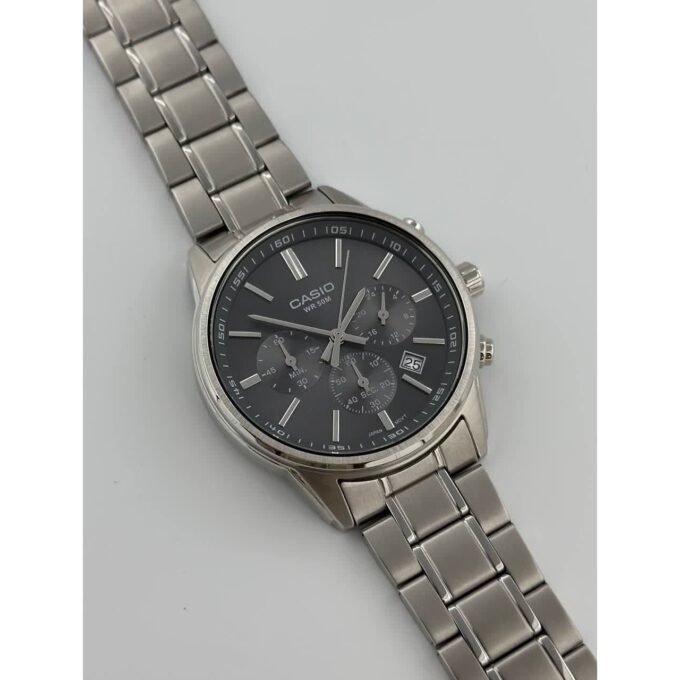 Montre Classique Homme Casio MTP-E515D-1AVDF – Acier Inoxydable, Bracelet Métal, Étanche, Design Élégant – Argenté – Chronographe - MTP-E515D-1AVDF