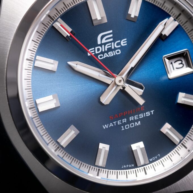 Montre Casio Edifice EFB-109D-2AVDF Homme – Chronographe, Dateur, Verre Saphir, Boîtier Acier Argent, Bracelet Acier Déployante, 38 mm, 100 m Étanche, Chic, Quartz,