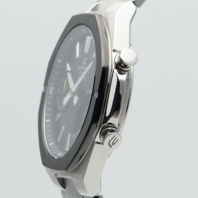 Montre Homme Casio Edifice - Analogique, Numérique - Bracelet en Acier Inoxydable - Cadran Noir, Quartz, 100 m - ECB-S10DB-1ADF