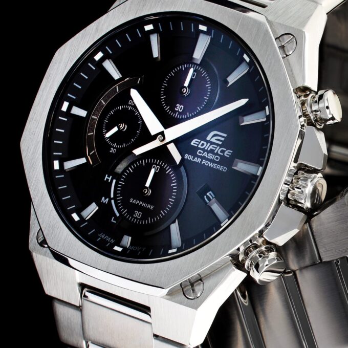 Montre Chronographe Homme Casio Edifice EFS-S570D-5AUEF – Acier Inoxydable Brossé, Solaire Japonais, Étanche 100m, Verre Saphir Antireflets, Bracelet Métal Gris à Boucle Déployante Triple, Aiguilles Luminescentes Neobrite, Dateur, Réserve de Marche 6 Mois – EFS-S570D-5AUEF