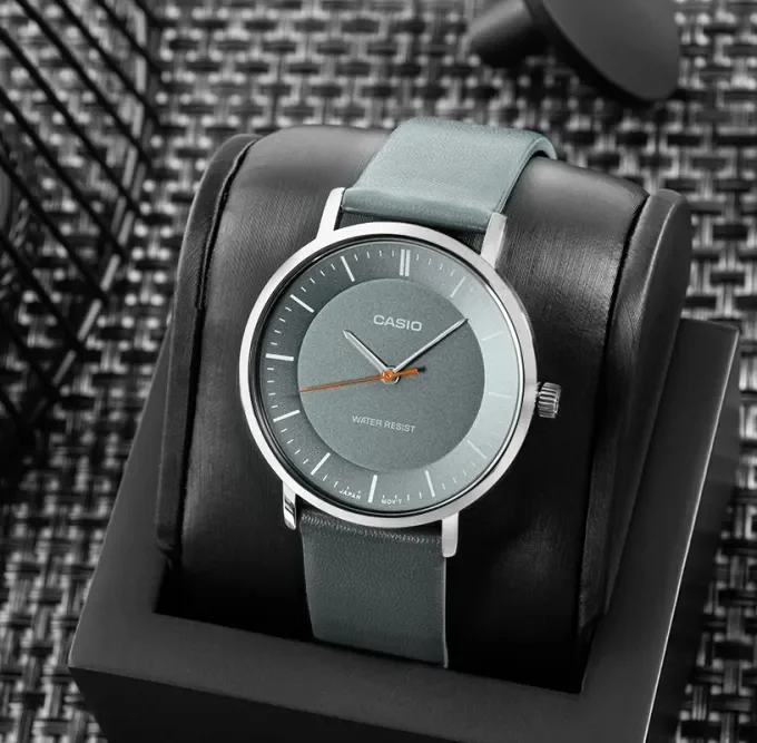 Montre Casio Enticer Homme Cadran Gris Analogique - Acier Inoxydable - Gris - MTP-VT04L-8EDF