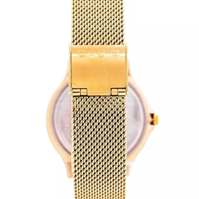 Montre Casio Homme - Bracelet Dorée En Resine -Boitier En Resine - Résistante À L'Eau - 12 Mois De Garantie - Mq-24Mg-1Edf