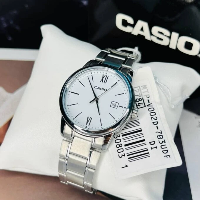 Montre Homme Casio Quartz MTP-V002D-7B3UDF - Acier inoxydable, Date, Résistante à l’eau, Affichage analogique - Bracelet argent - Montre Classique - Japon